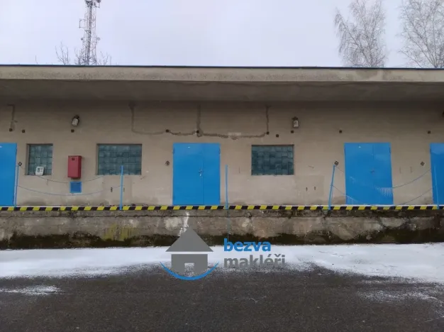 Pronájem skladu, Skuteč, Husova, 63 m2