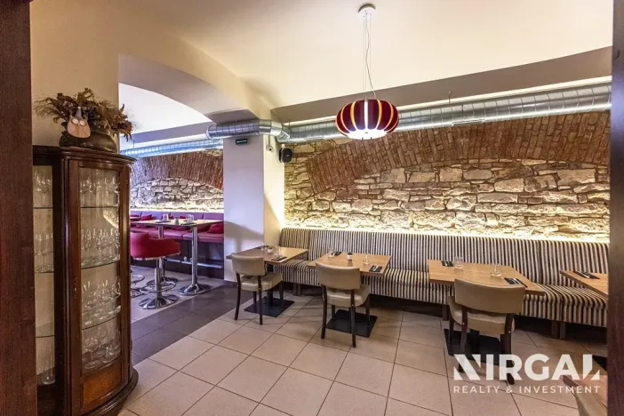 Pronájem restaurace, Praha - Vinohrady, Balbínova, 198 m2