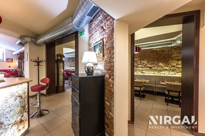 Pronájem restaurace, Praha - Vinohrady, Balbínova, 198 m2