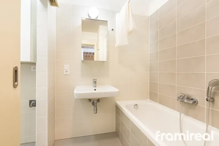 Pronájem bytu 1+kk, Brno, Kamínky, 33 m2