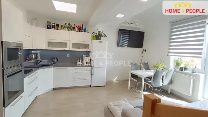 Pronájem bytu 4+kk, Vranovice, Nad Dolinami, 90 m2