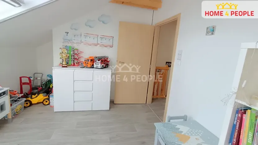 Pronájem bytu 4+kk, Vranovice, Nad Dolinami, 90 m2
