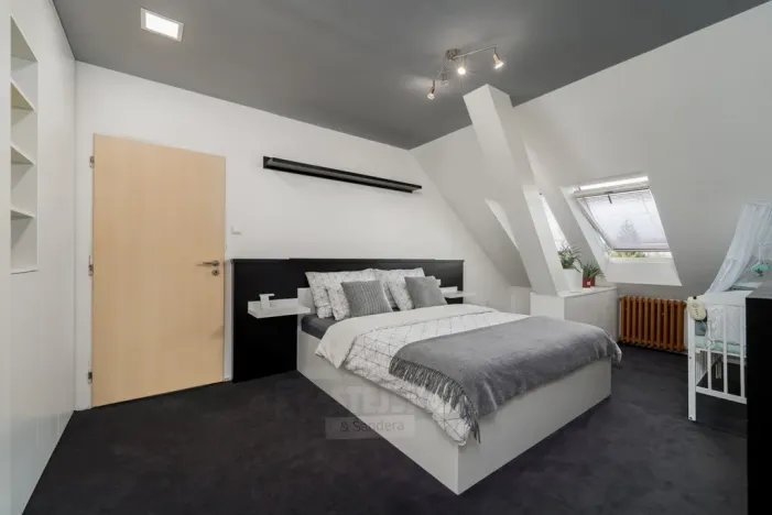 Prodej bytu 4+1, České Budějovice - České Budějovice 5, tř. Čsl. legií, 145 m2