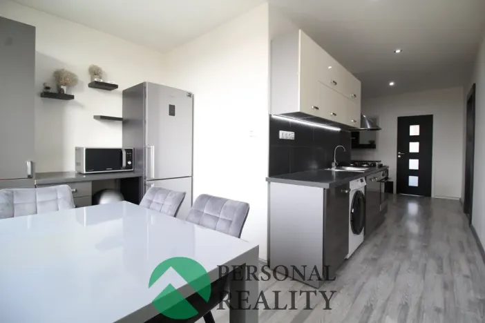 Prodej bytu 2+1, Sokolov, Alšova, 60 m2