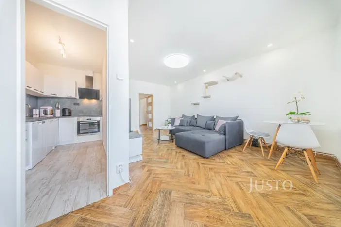 Prodej bytu 3+1, Praha - Žižkov, Biskupcova, 88 m2