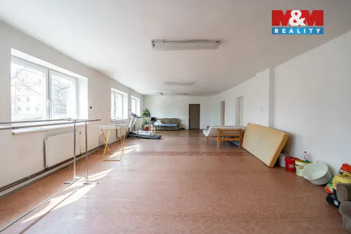 Prodej obchodního prostoru, Jemnice, Tyršova, 800 m2