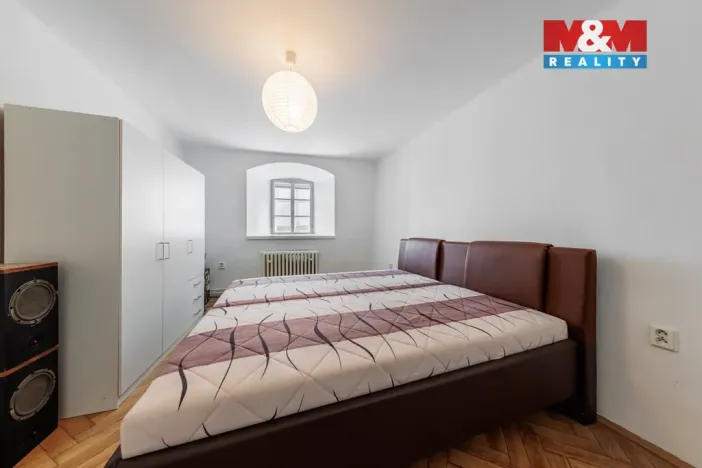 Prodej rodinného domu, Cheb, Kostelní náměstí, 148 m2