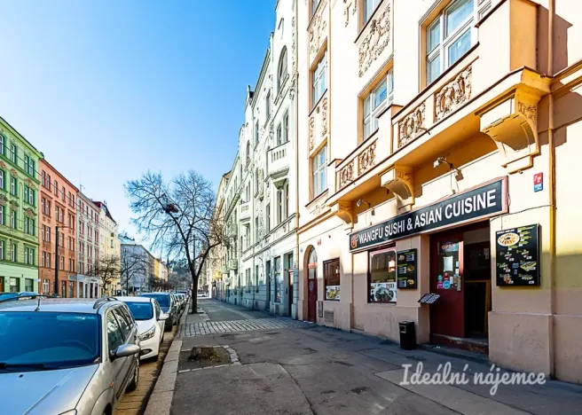 Pronájem bytu 1+kk, Praha, Jaromírova, 35 m2