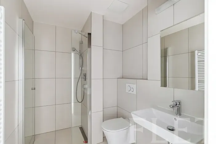 Pronájem bytu 1+kk, Praha - Vršovice, Krymská, 30 m2