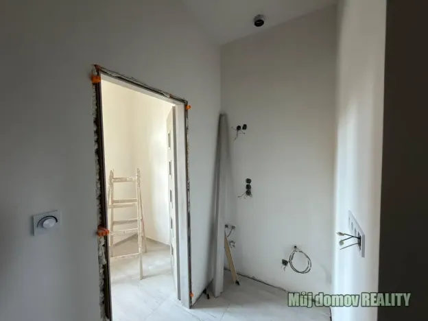 Pronájem bytu 2+1, Praha - Žižkov, Na Jarově, 50 m2