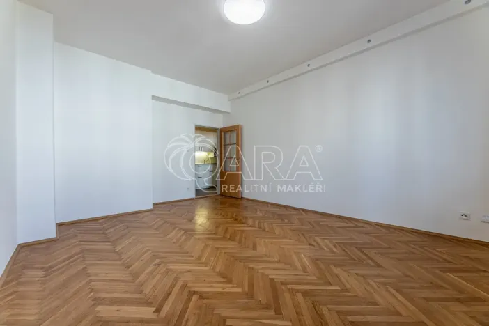 Pronájem bytu 2+kk, Praha - Vršovice, Ukrajinská, 52 m2