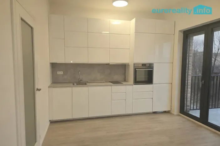 Pronájem bytu 1+kk, Praha - Smíchov, U Lihovaru, 29 m2