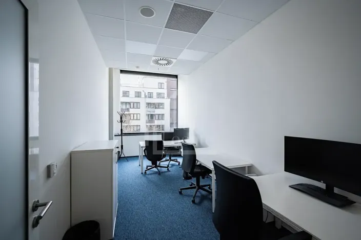 Pronájem kanceláře, Praha - Stodůlky, Laurinova, 330 m2