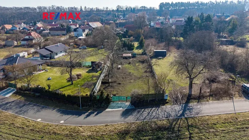 Prodej pozemku pro bydlení, Nelahozeves, U Dvora, 1100 m2