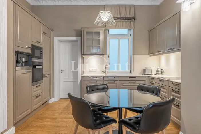 Prodej činžovního domu, Karlovy Vary, Vřídelní, 1221 m2