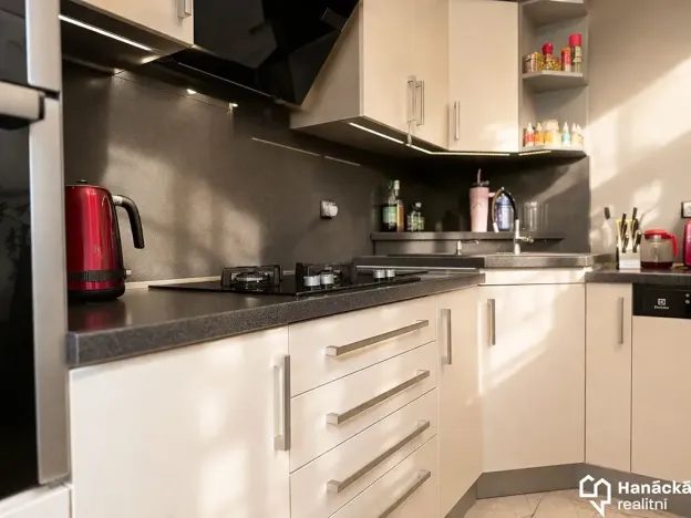 Prodej bytu 3+1, Šumperk, Finská, 84 m2