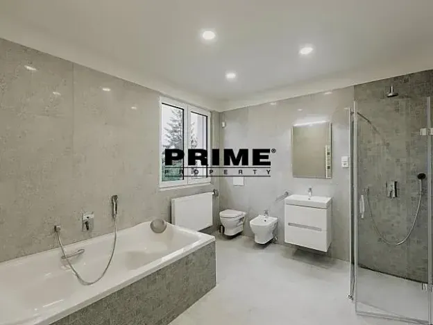 Pronájem rodinného domu, Praha, Ke smrčině, 270 m2