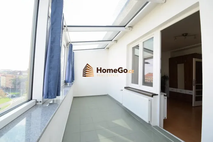 Pronájem bytu 1+kk, Praha - Nusle, U gymnázia, 50 m2