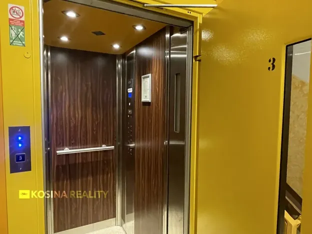 Pronájem bytu 2+1, Kynšperk nad Ohří, náměstí SNP, 51 m2