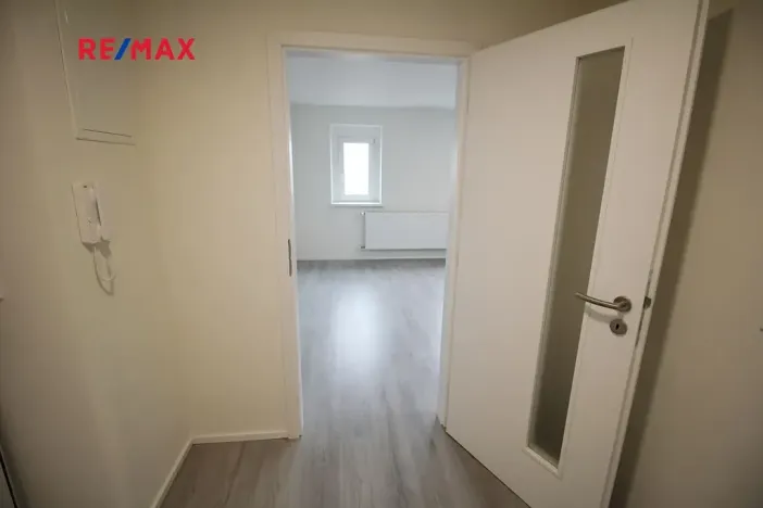 Pronájem bytu 1+kk, Kolín, Krčínova, 34 m2