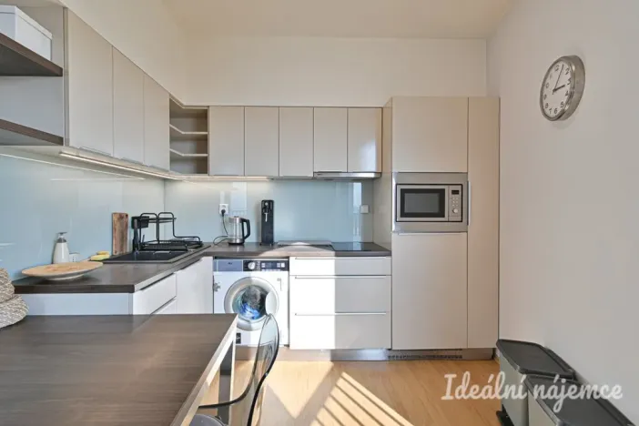 Pronájem bytu 1+kk, Brno, Horníkova, 32 m2