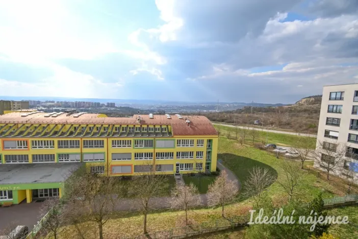 Pronájem bytu 1+kk, Brno, Horníkova, 32 m2