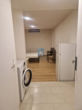 Pronájem bytu 1+kk, Praha, Vrážská, 25 m2