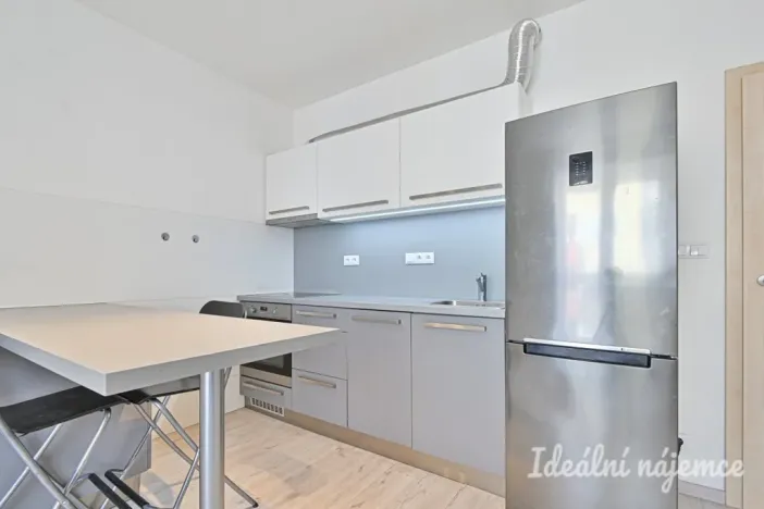 Pronájem bytu 2+kk, Brno, Listnatá, 47 m2