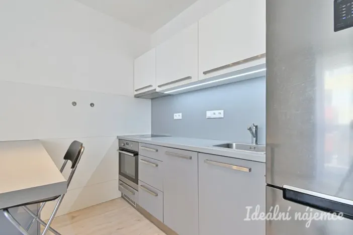 Pronájem bytu 2+kk, Brno, Listnatá, 47 m2