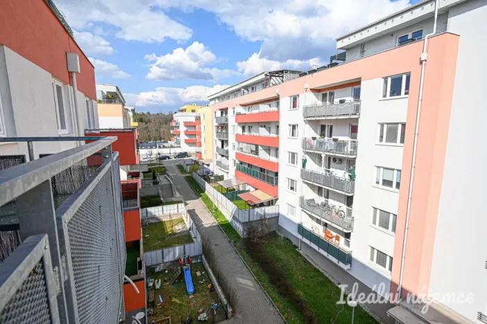 Pronájem bytu 2+kk, Brno, Listnatá, 47 m2