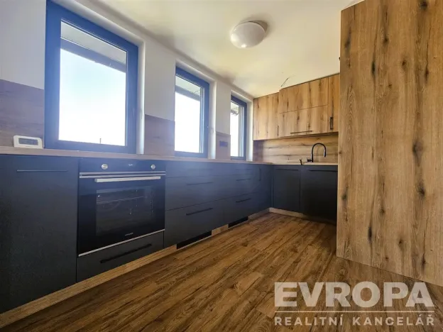 Pronájem bytu 2+kk, Dolní Branná, 51 m2