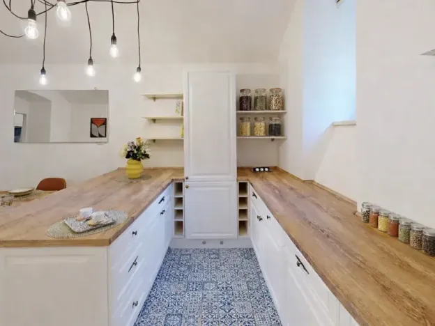 Prodej bytu 2+kk, Praha - Vršovice, Černomořská, 57 m2