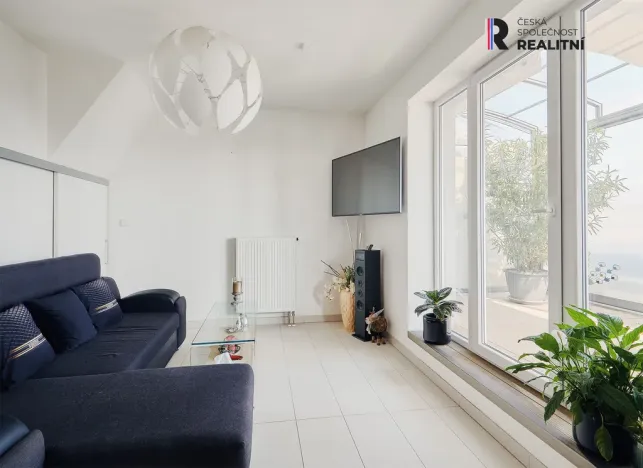 Prodej bytu 3+1, Kladno - Kročehlavy, Jaroslava Holečka, 65 m2