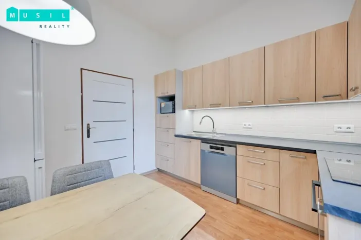 Pronájem bytu 3+1, Olomouc, Komenského, 93 m2