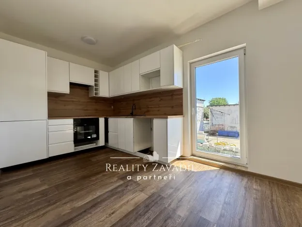 Prodej bytu 2+1, Paskov, Bělská, 61 m2