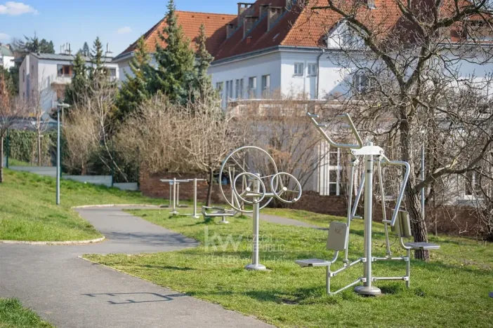 Pronájem bytu 2+kk, Praha - Libeň, Nad Rokoskou, 47 m2