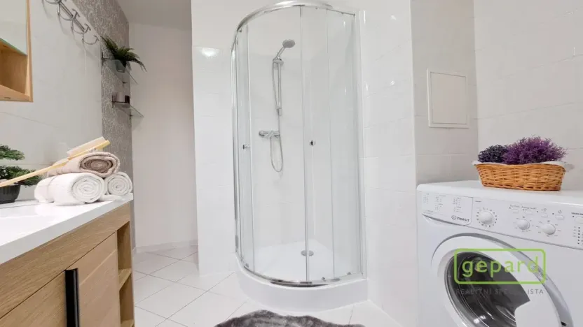 Pronájem bytu 1+kk, Brno, Keřová, 41 m2