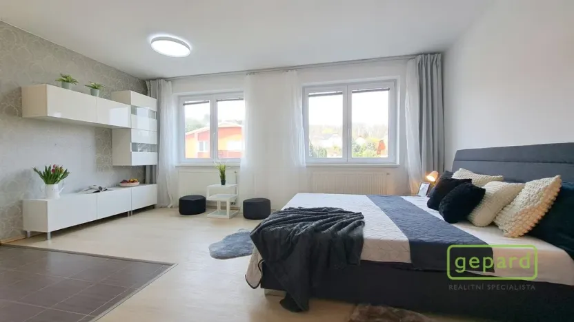 Pronájem bytu 1+kk, Brno, Keřová, 38 m2