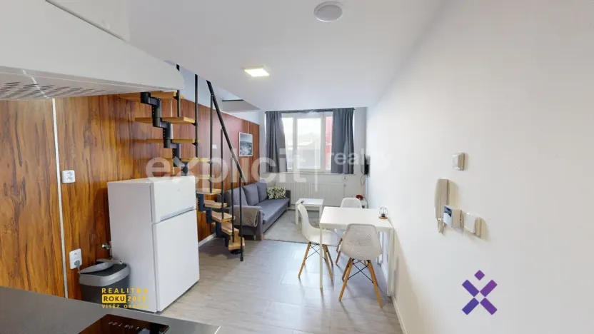 Pronájem bytu 1+kk, Zlín, Devadesátá, 37 m2