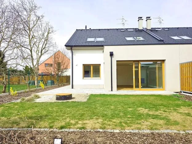 Pronájem rodinného domu, Zeleneč, 170 m2