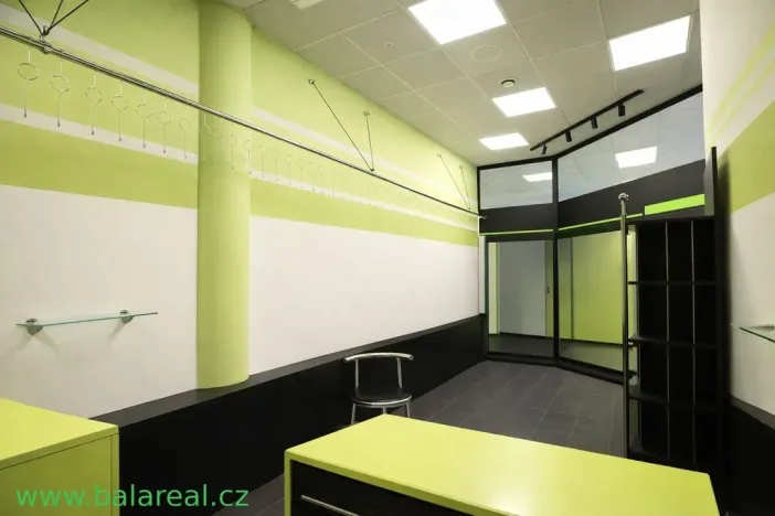 Pronájem obchodního prostoru, Brno - Zábrdovice, Příkop, 35 m2