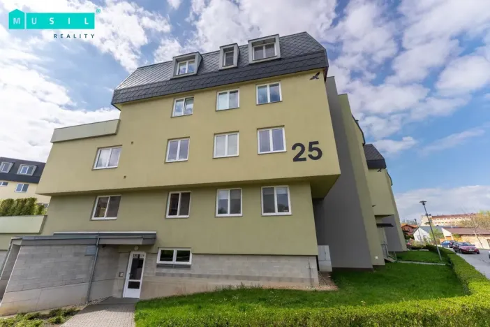 Prodej bytu 1+kk, Olomouc - Hejčín, Jarmily Glazarové, 35 m2