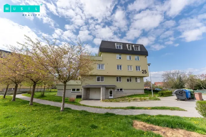 Prodej bytu 1+kk, Olomouc - Hejčín, Jarmily Glazarové, 35 m2