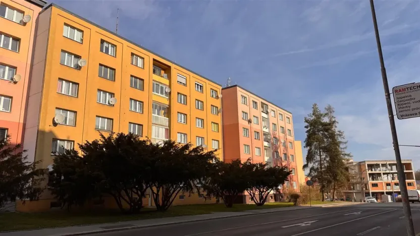 Prodej bytu 1+1, Cheb, Májová, 38 m2