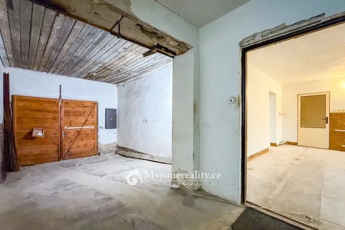 Prodej rodinného domu, Hodonice, U Kostela, 260 m2