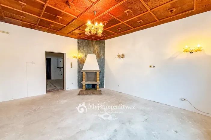 Prodej rodinného domu, Hodonice, U Kostela, 260 m2