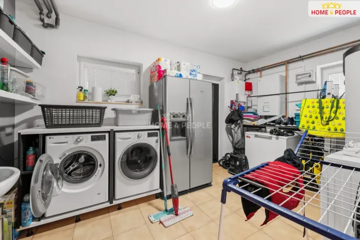 Prodej rodinného domu, Praha - Točná, Na Stráňkách, 395 m2