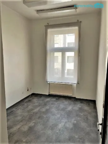 Pronájem kanceláře, Praha, Domažlická, 13 m2