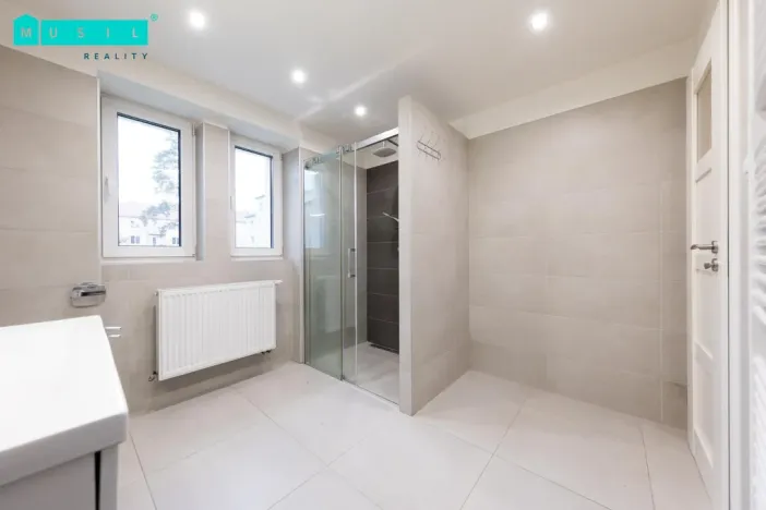 Prodej bytu 2+1, Olomouc - Nové Sady, Za poštou, 55 m2