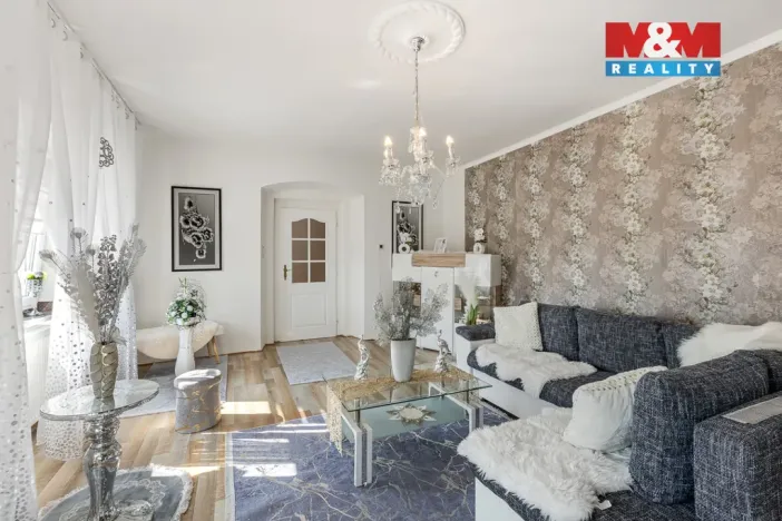 Prodej ubytování, Postoloprty, Wolkerova, 230 m2